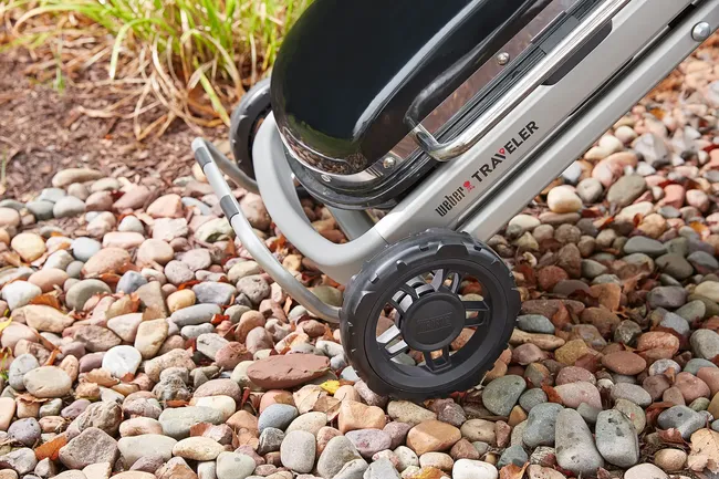 Grill gazowy 1 pal. 7kW Traveler LP BLK Weber - obrazek 5